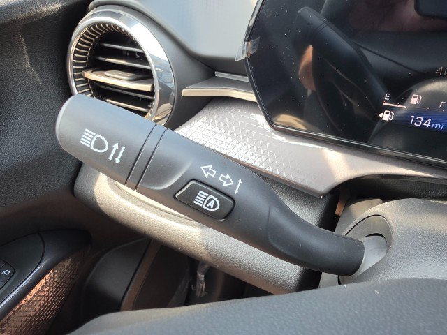 New 2026 Chevrolet Trax ACTIV w/ Sunroof Package FWD image 33