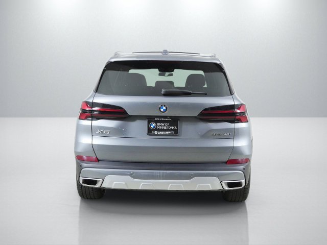 New 2027 Volkswagen Jetta SE FWD image 10