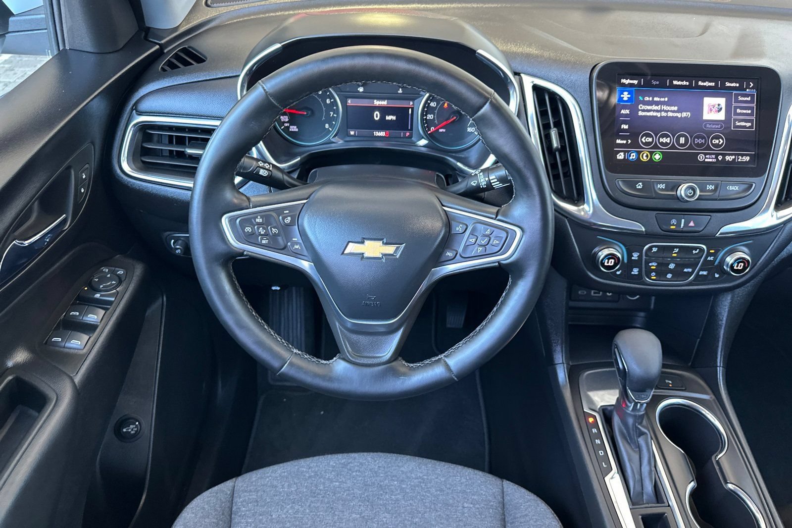 Used 2023 Chevrolet Equinox LT FWD image 19