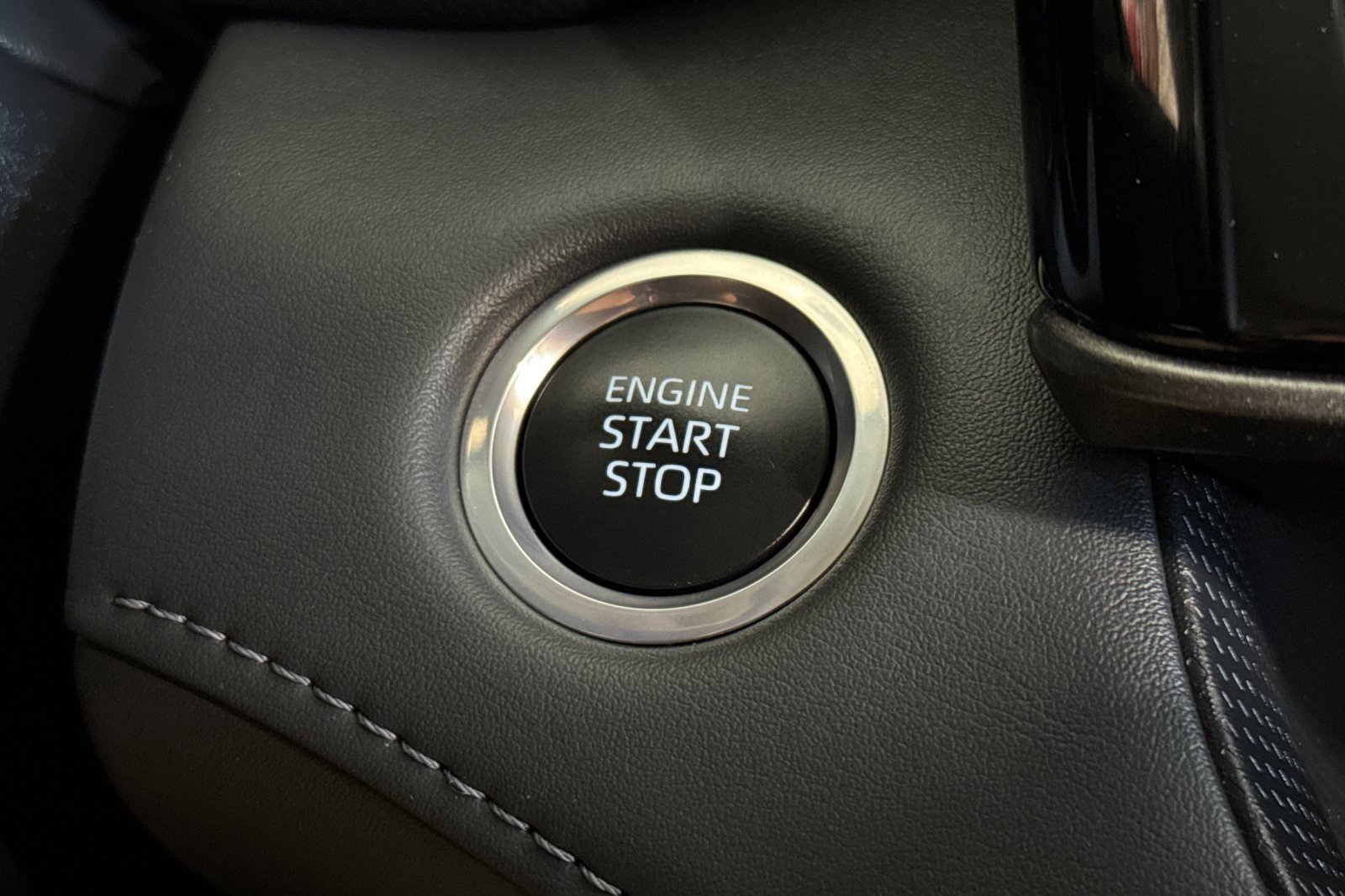 Used 2024 Toyota Highlander LE image 24