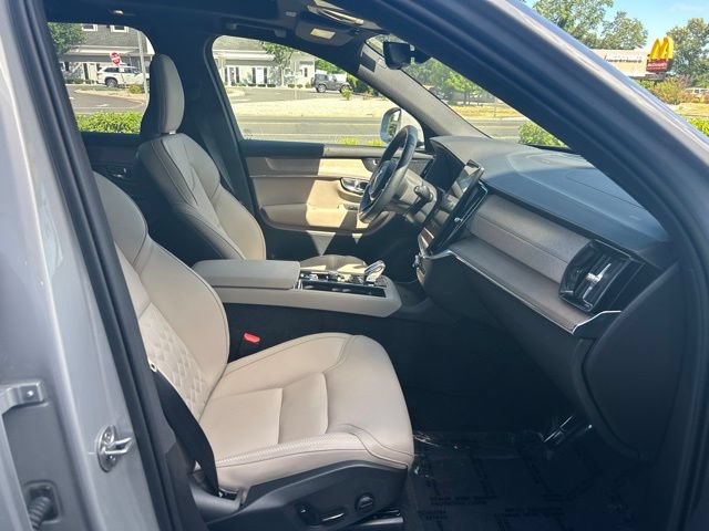 Certified 2025 Volvo XC90 B5 Plus AWD/4WD image 15