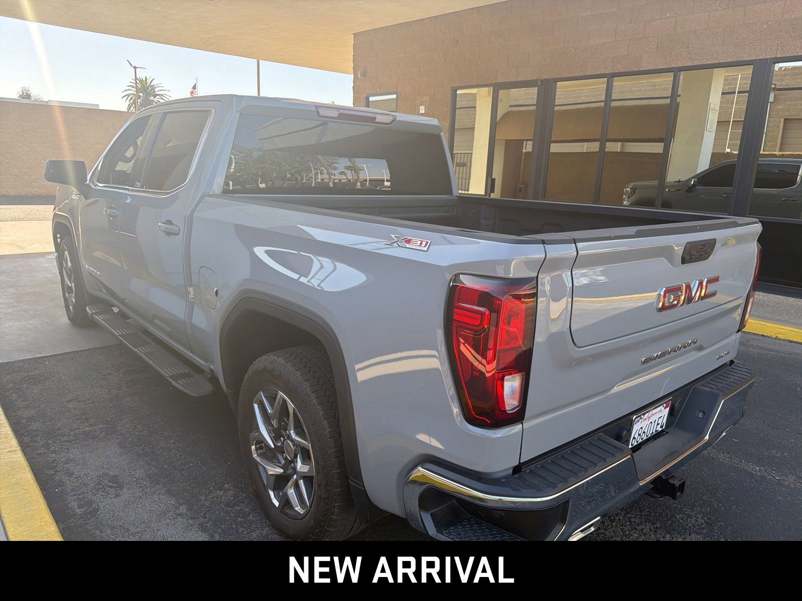 Certified 2025 GMC Sierra 1500 SLE AWD/4WD image 6