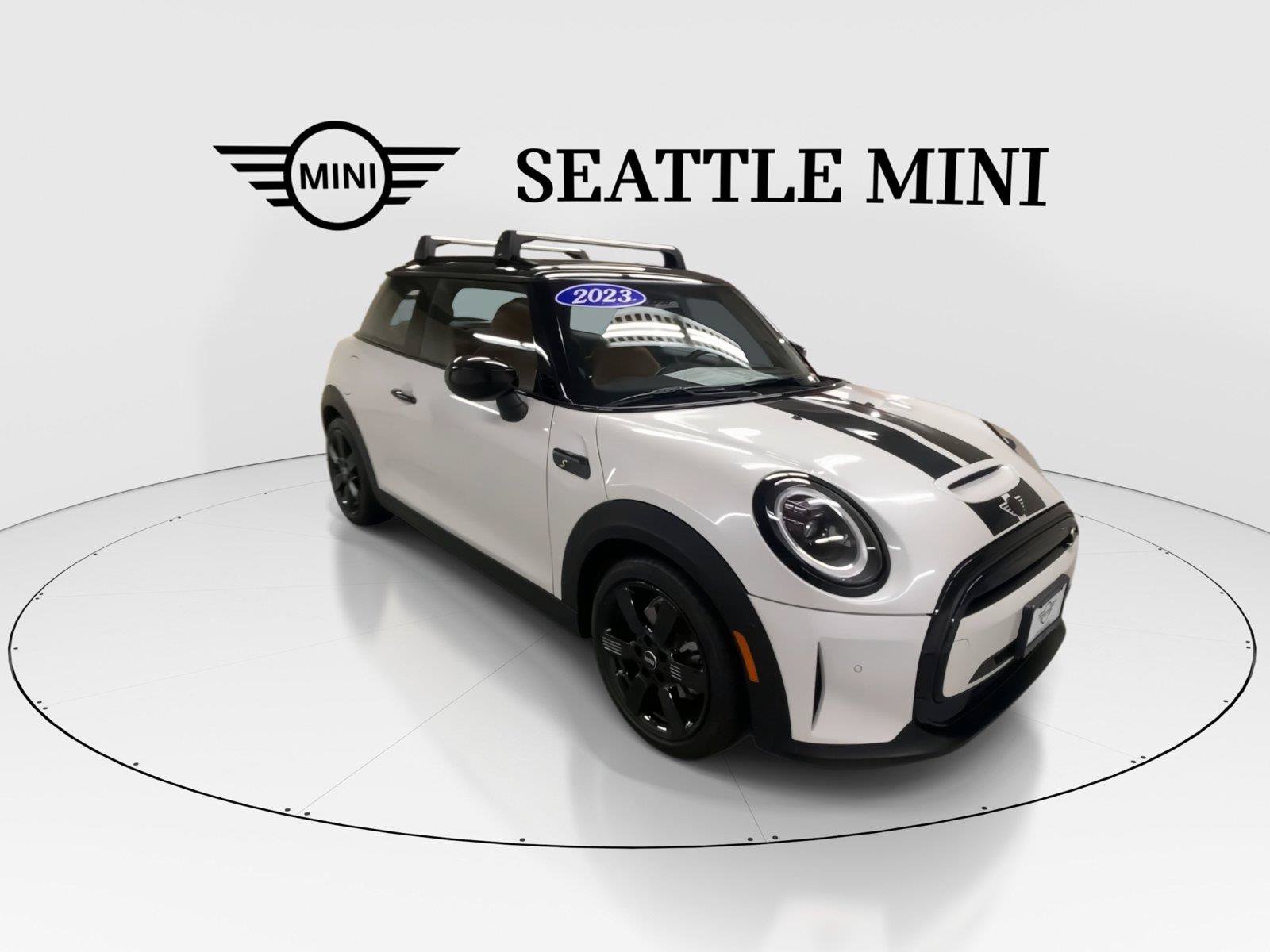 Used 2023 MINI Cooper SE FWD image 2