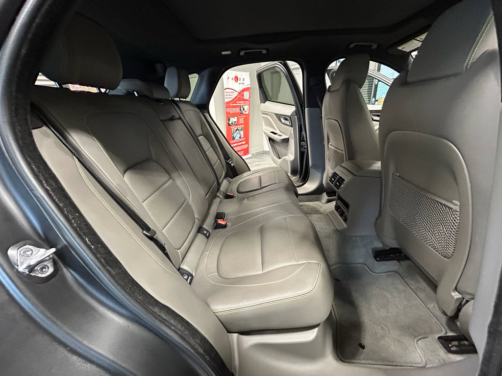 Used 2017 Jaguar F-PACE R-Sport AWD/4WD image 46