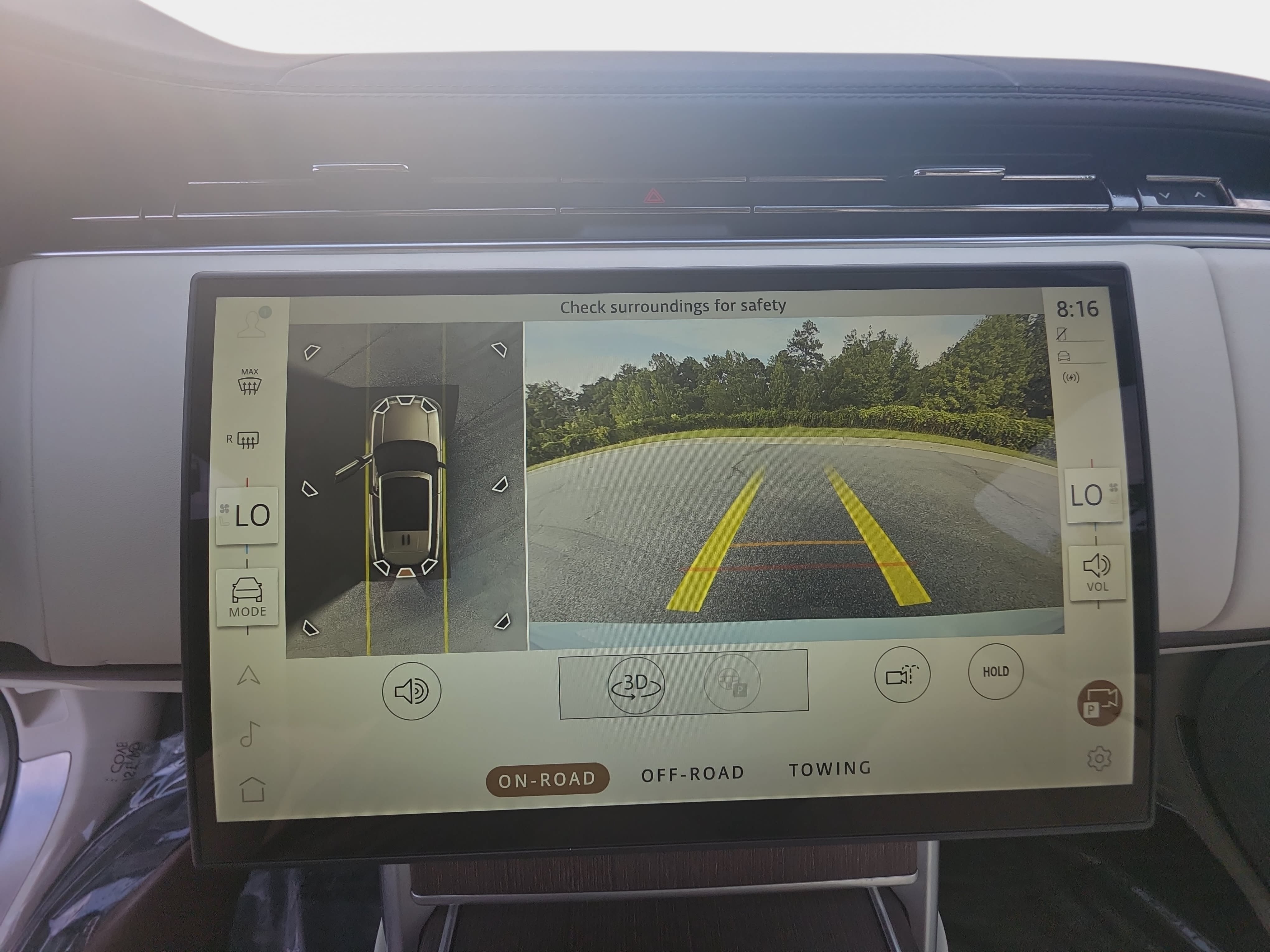 Certified 2024 Land Rover Range Rover SE AWD/4WD image 25