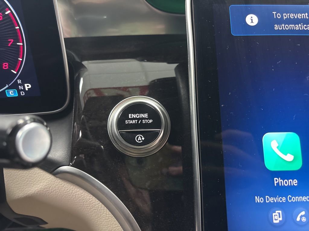 Used 2025 Mercedes-Benz GLC 300 image 18