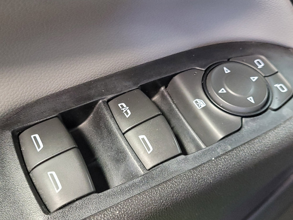 Used 2019 Chevrolet Equinox LS image 27