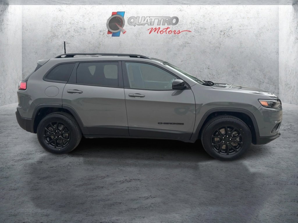 Used 2023 Jeep Cherokee Altitude Lux AWD/4WD image 7
