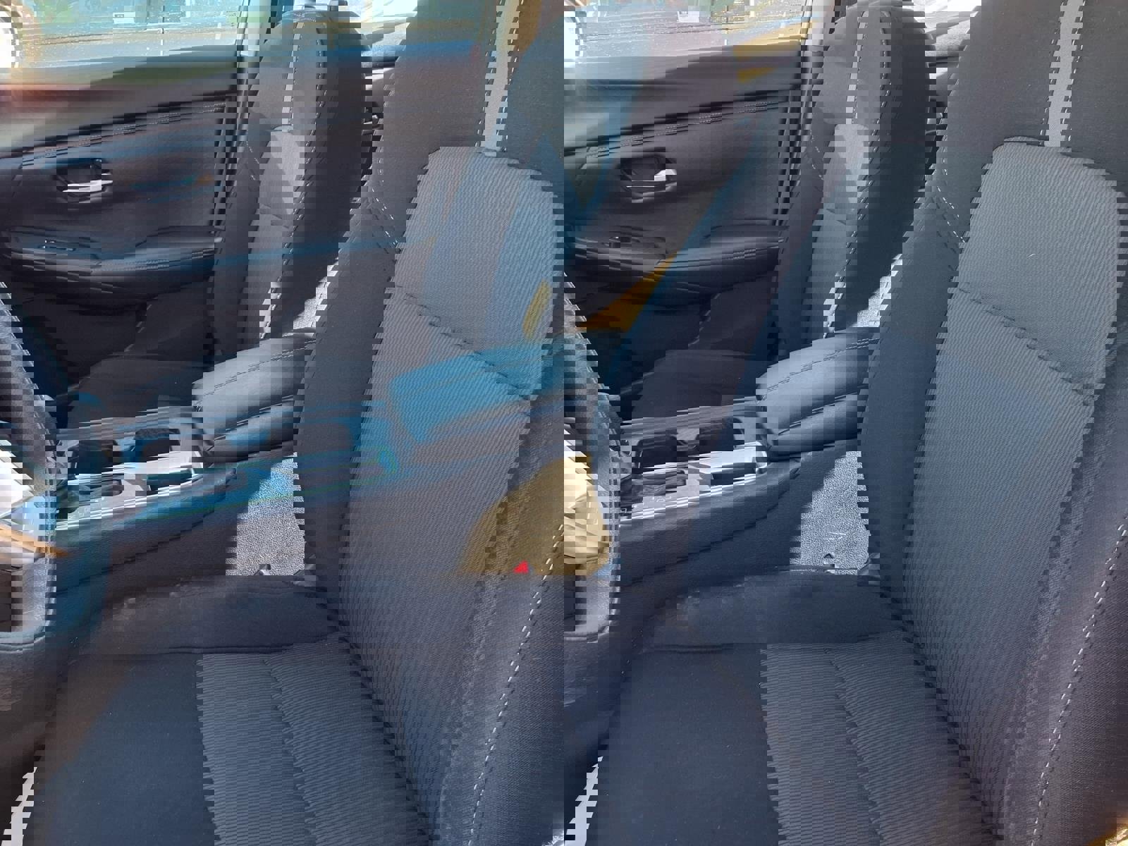 Used 2023 Nissan Sentra SV image 3