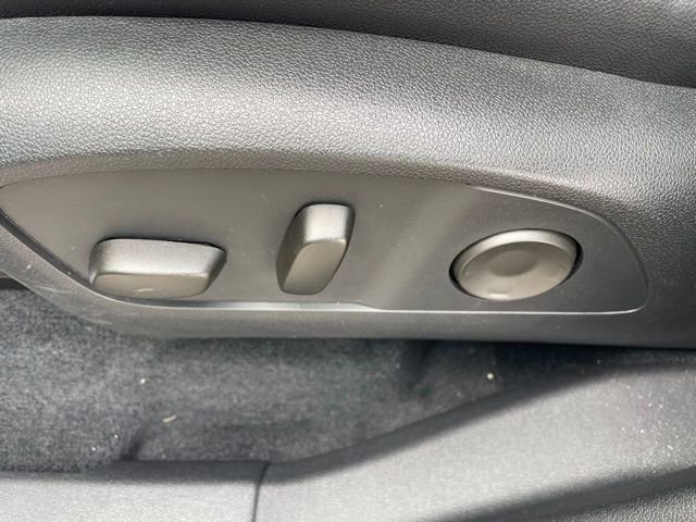 Used 2025 Chevrolet Traverse High Country image 16