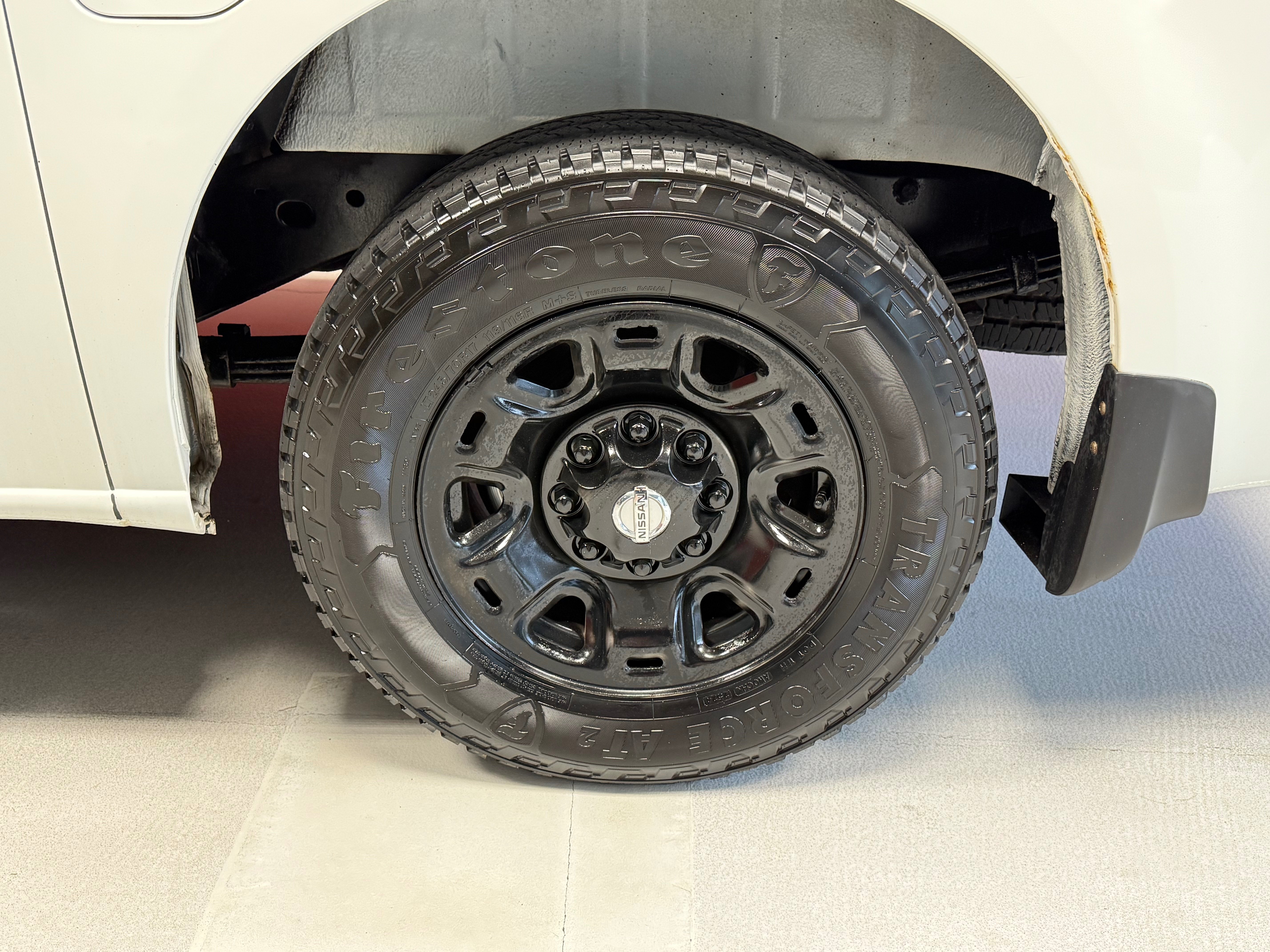 Used 2016 Nissan NV 2500 SV RWD image 5