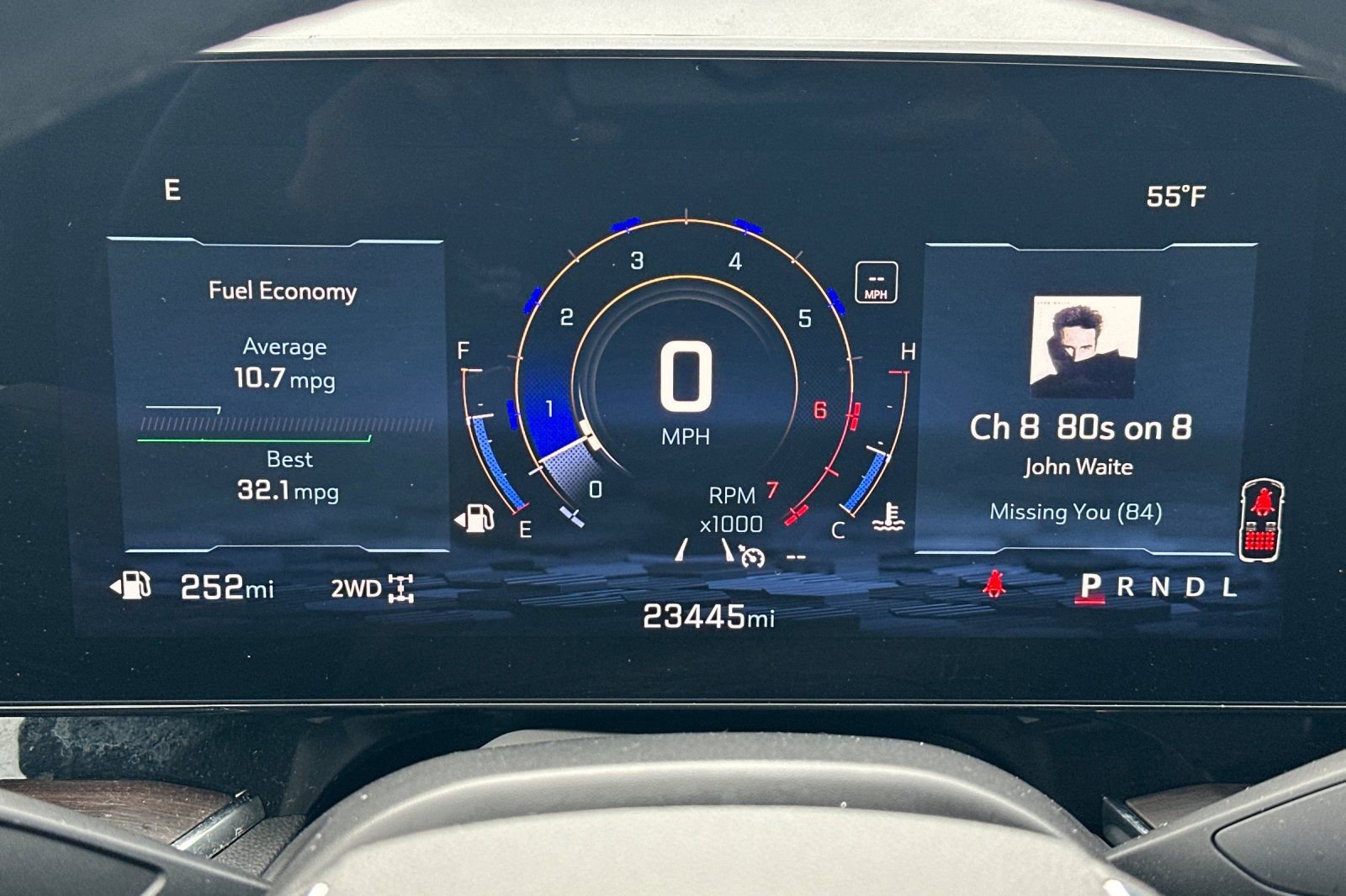 Used 2025 Chevrolet Suburban Z71 AWD/4WD image 24