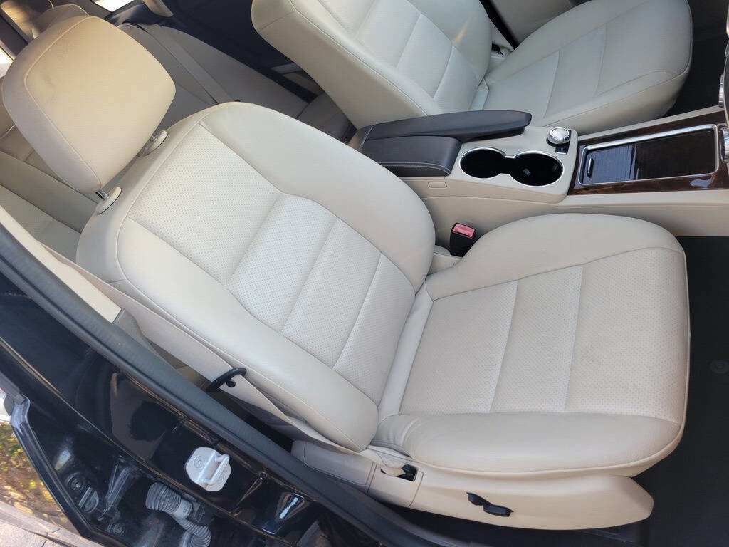 Used 2015 Mercedes-Benz GLK 250 GLK 250 BlueTEC AWD 4MATIC 4dr image 20