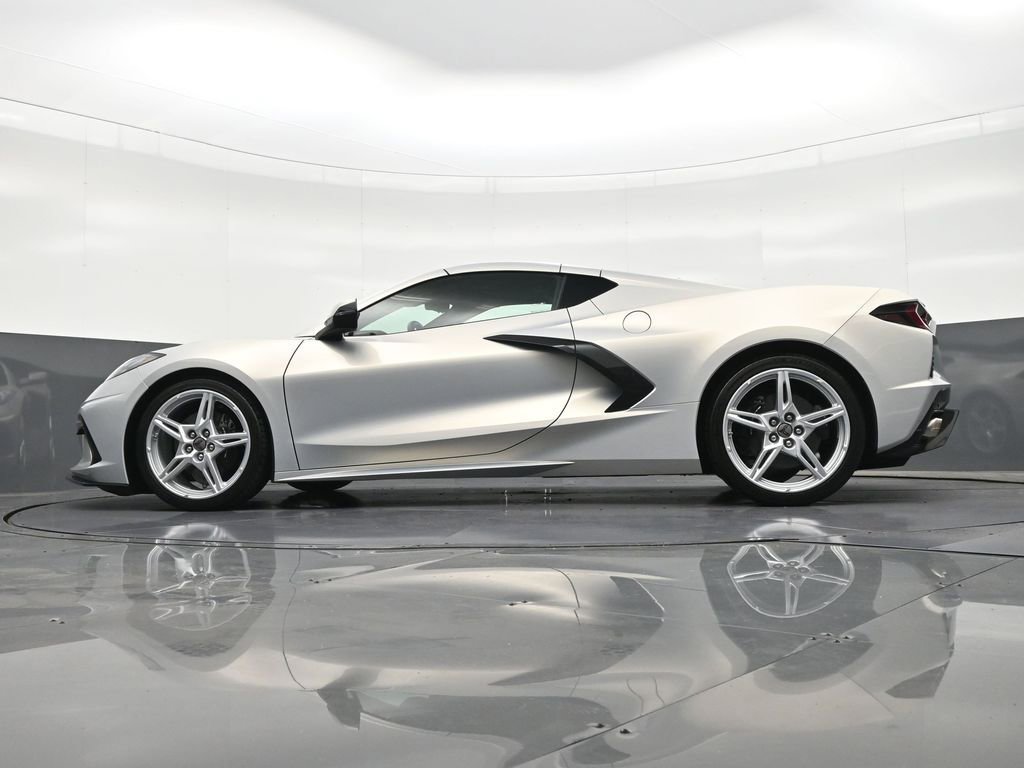Used 2024 Chevrolet Corvette Stingray Coupe w/ 1LT RWD image 24
