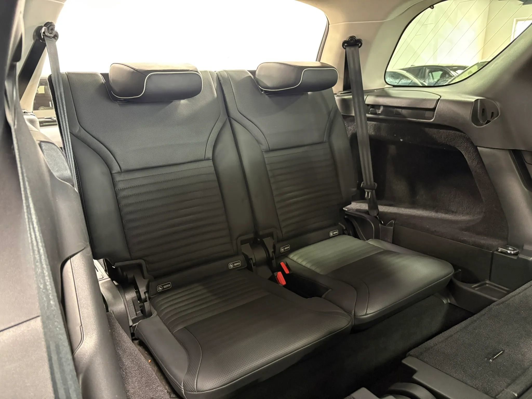 Used 2020 Land Rover Discovery HSE Luxury AWD/4WD image 38