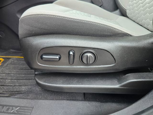 Used 2021 Chevrolet Equinox LS w/ LPO, Blackout Package image 15