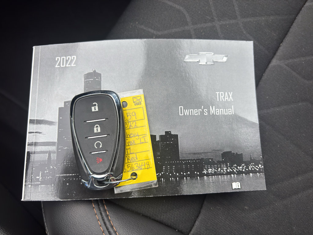 Used 2022 Chevrolet Trax LT w/ LT Convenience Package image 19