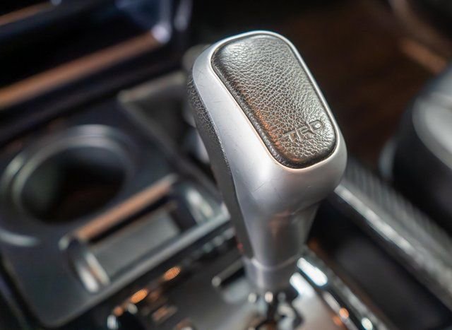 Used 2019 Toyota 4Runner TRD Off-Road Premium AWD/4WD image 37