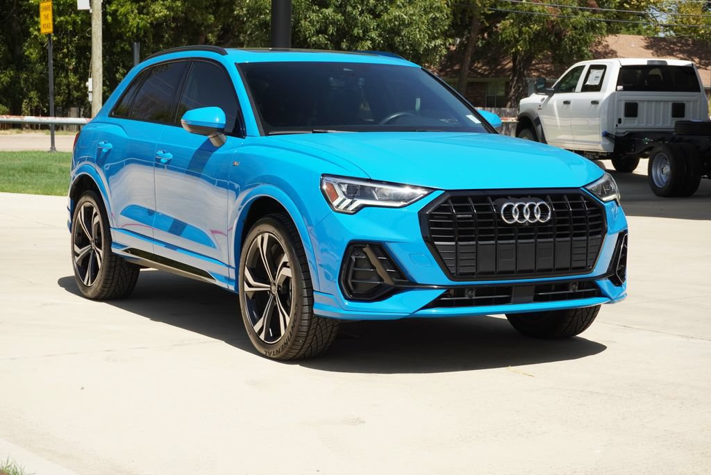 Used 2023 Audi Q3 2.0T Premium Plus w/ Premium Plus Package AWD/4WD image 7