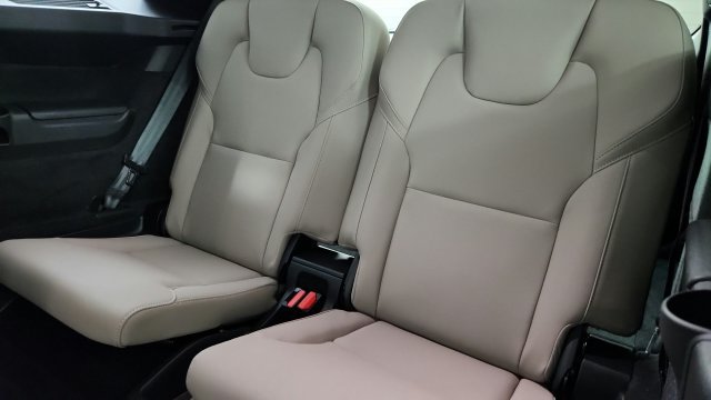 Certified 2026 Volvo XC90 B6 Plus w/ Protection Package AWD/4WD image 32