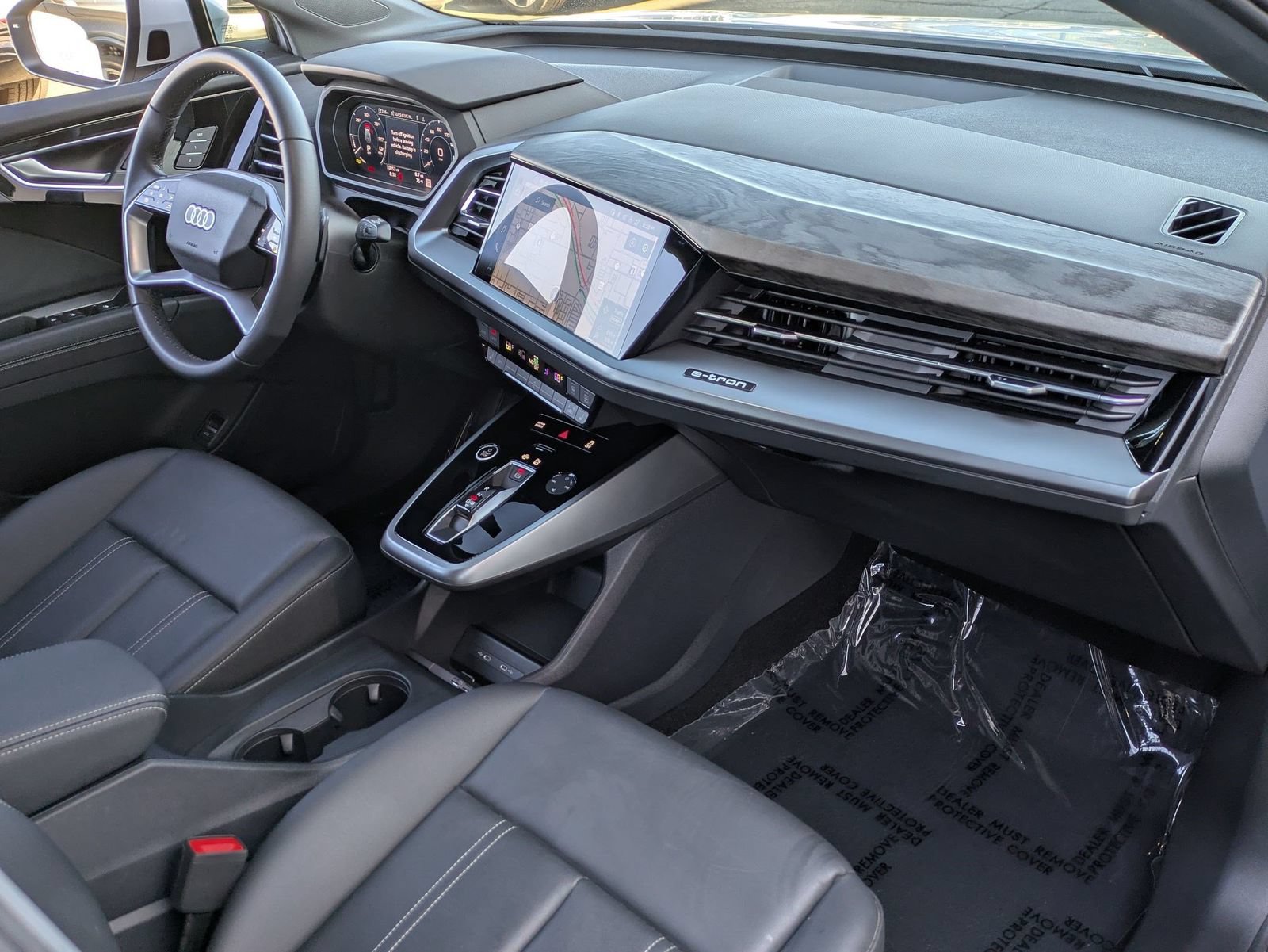 Used 2025 Audi Q4 e-tron Premium w/ Convenience Package AWD/4WD image 21
