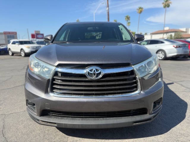 Used 2016 Toyota Highlander LE FWD image 8