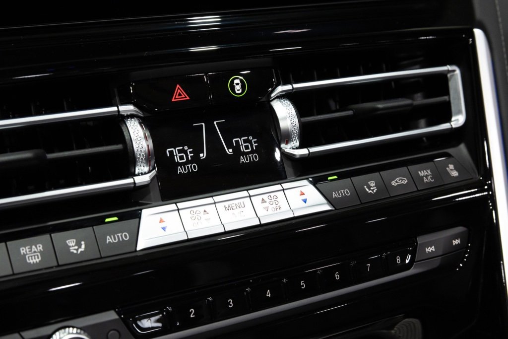 Used 2024 BMW M850i xDrive Convertible image 17