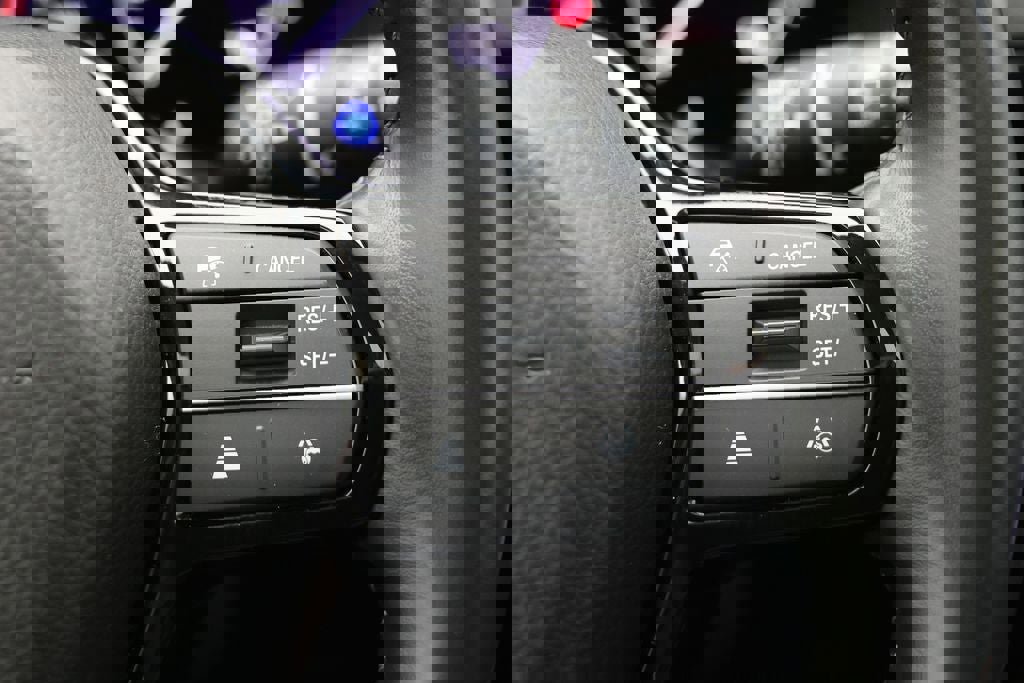 Used 2025 Honda CR-V EX-L image 20