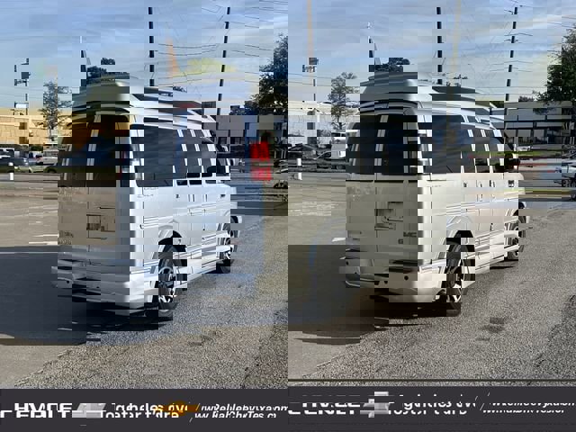 Used 2016 GMC Savana 2500 image 3