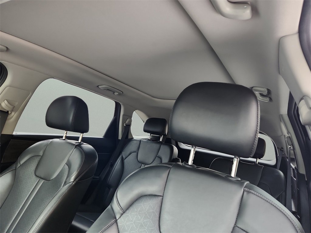 Used 2021 Kia Sorento EX w/ EX AWD X-Line Package image 11