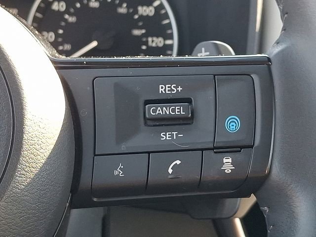 Used 2021 Nissan Rogue SV w/ Premium Package image 25