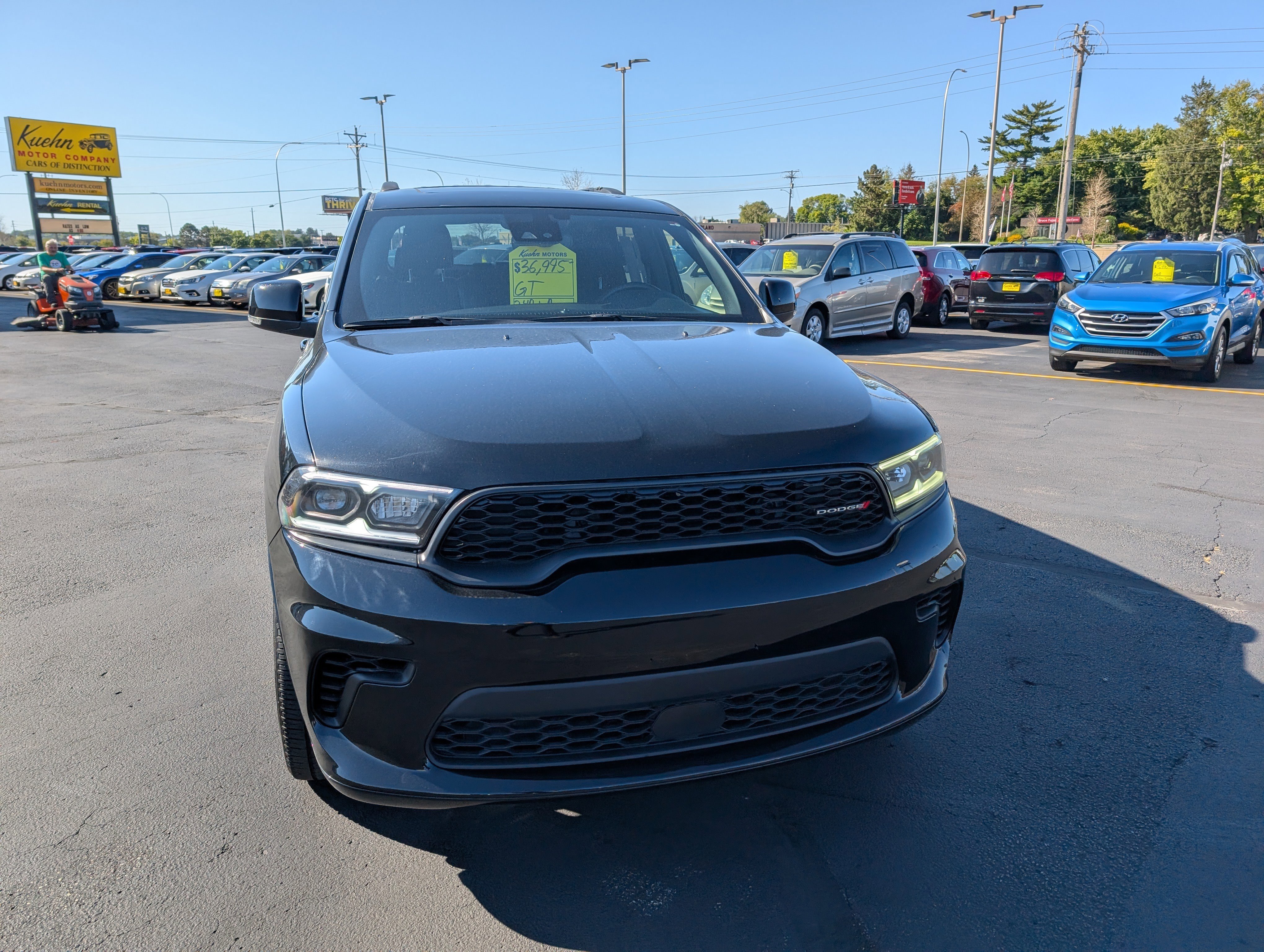 Used 2024 Dodge Durango GT image 3