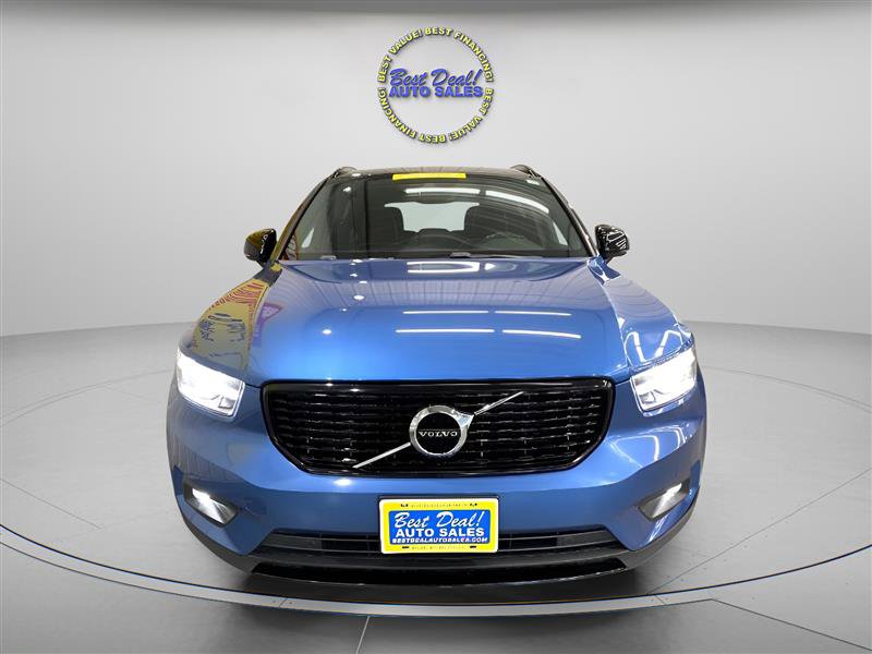 Used 2019 Volvo XC40 T5 R-Design image 2