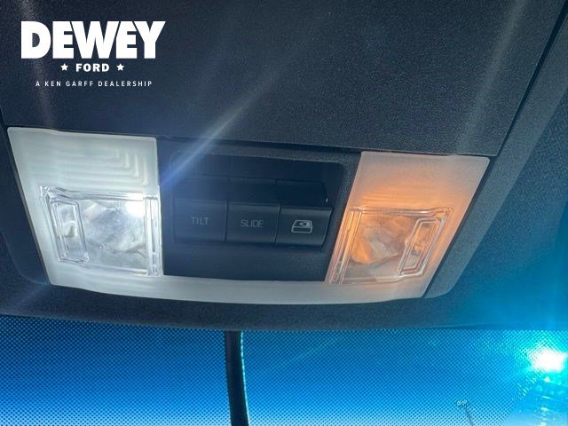 Used 2015 Ford F250 Lariat w/ Lariat Ultimate Package image 21