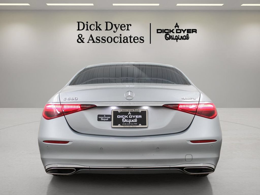 Used 2022 Mercedes-Benz S 580 4MATIC Sedan image 10