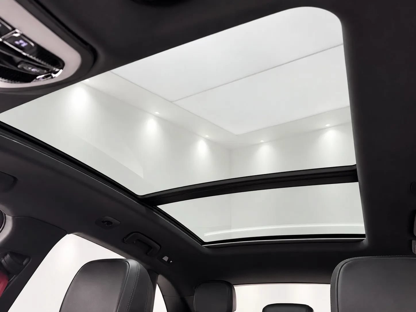 Used 2023 Porsche Macan S AWD/4WD image 59