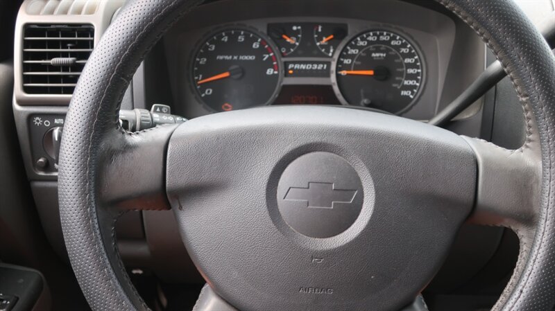 Used 2005 Chevrolet Colorado LS w/ Safe And Sound Package RWD image 13
