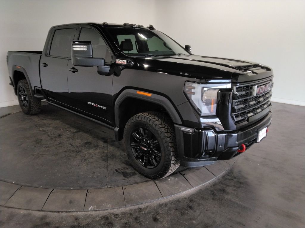 Used 2025 GMC Sierra 2500 AT4 w/ AT4 Premium Plus Package image 4