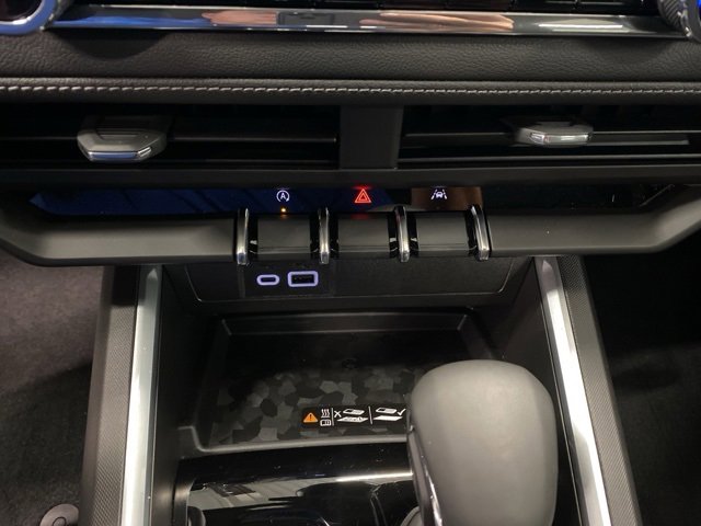 New 2025 Chevrolet Colorado LT w/ LT Convenience Package image 21