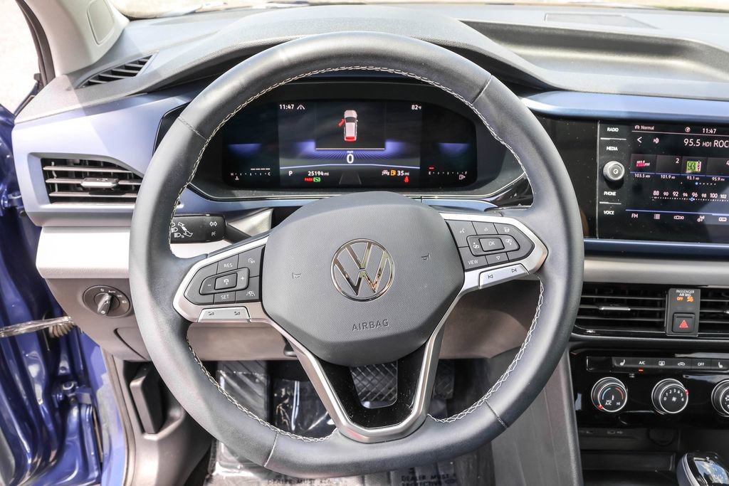 Used 2023 Volkswagen Taos SE w/ Panoramic Sunroof Package AWD/4WD image 19
