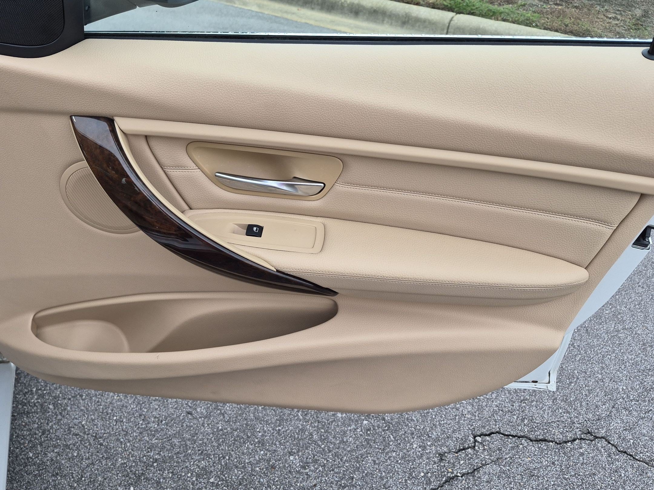 Used 2015 BMW 328i Sedan RWD image 32