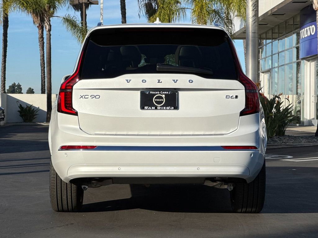 New 2026 Volvo XC90 B6 Plus w/ Protection Package Premier image 4