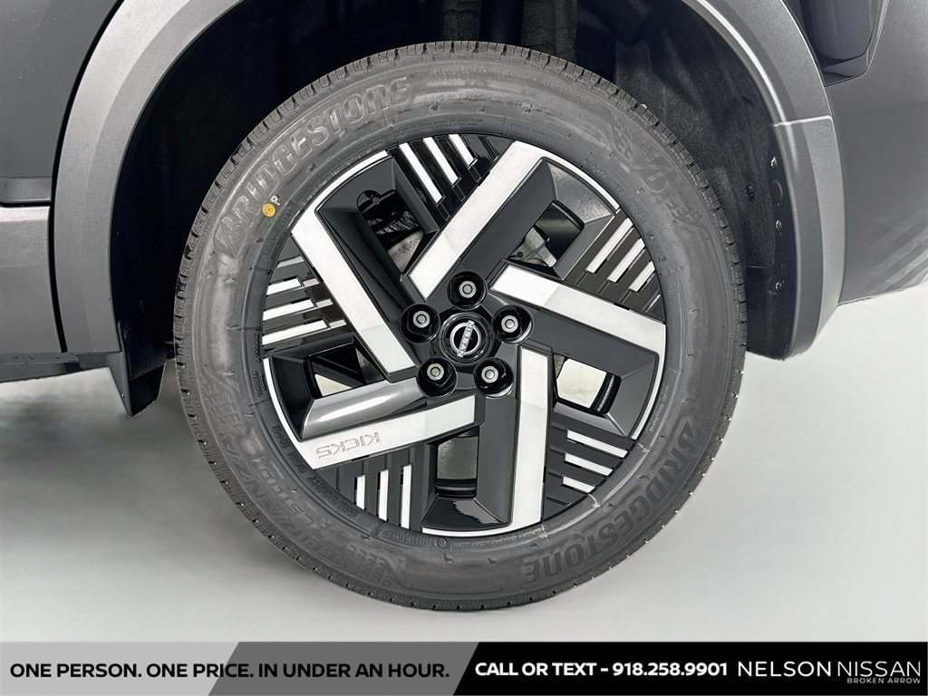 New 2027 Nissan Kicks SV w/ Cold Weather Package FWD image 29