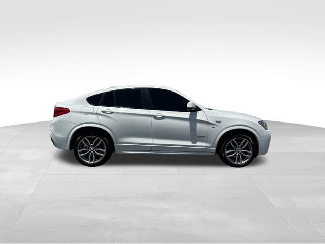 Used 2018 BMW X4 xDrive28i AWD/4WD image 6