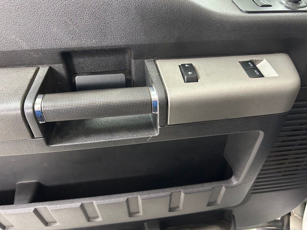 Used 2016 Ford F250 Lariat w/ Chrome Package AWD/4WD image 15