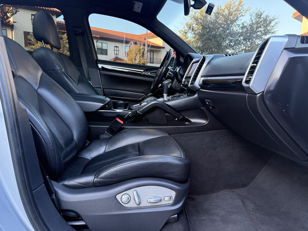 Used 2016 Porsche Cayenne S AWD/4WD image 61