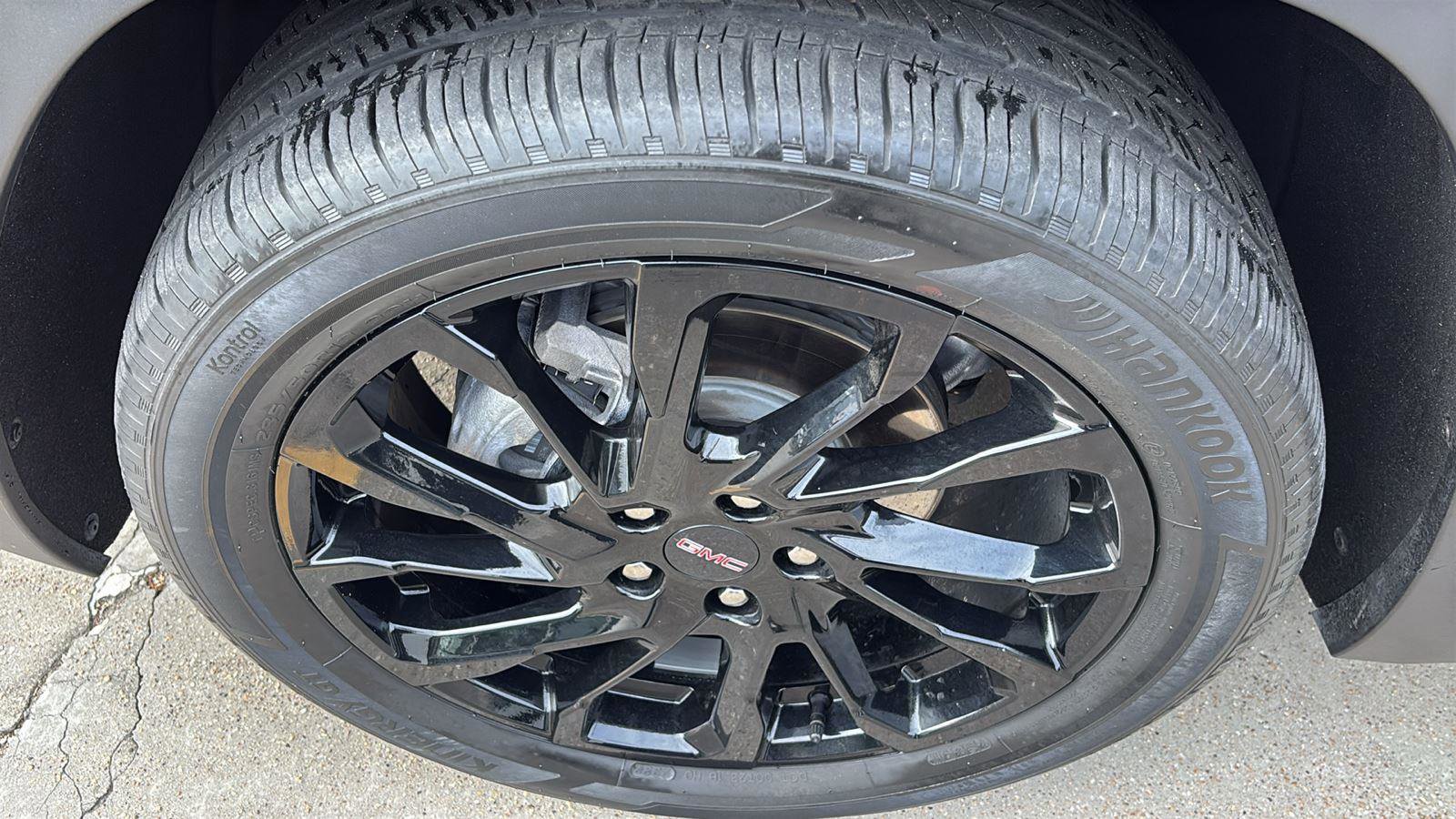 Certified 2024 GMC Terrain SLT w/ Elevation Edition AWD/4WD image 12