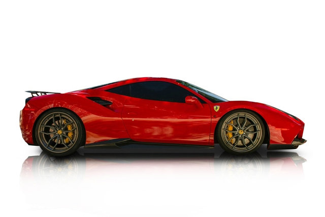 Used 2017 Ferrari 488 GTB image 2