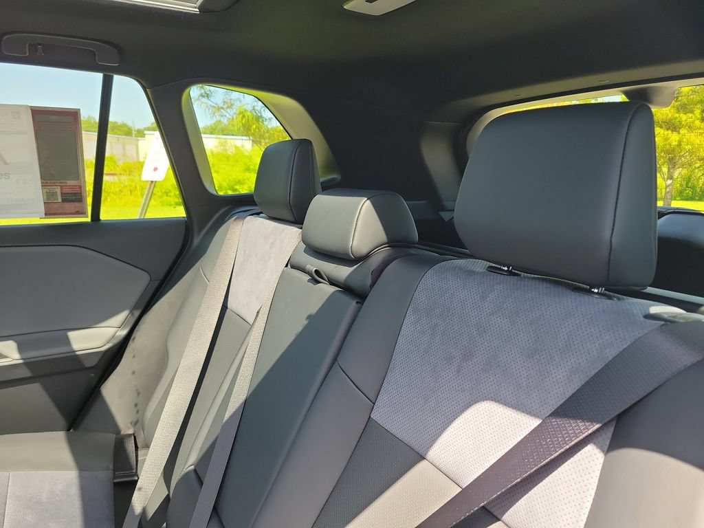 New 2026 Toyota RAV4 XSE w/ Panoramic Sun Roof Package AWD/4WD image 23