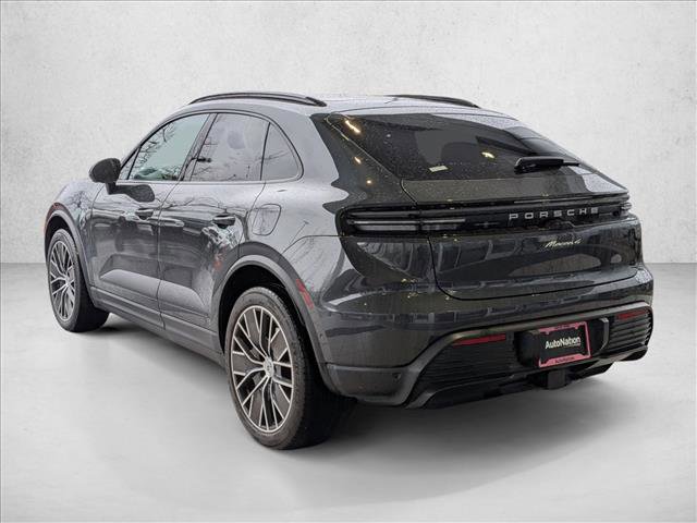 Used 2024 Porsche Macan 4 Electric image 7